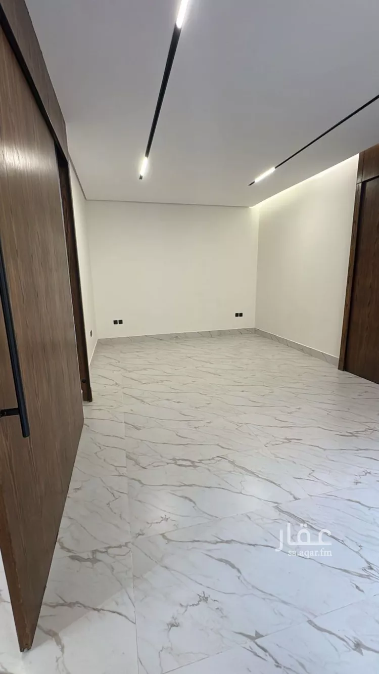 فيلا للبيع في شارع السيل الكبير, حي المهدية, مدينة الرياض, منطقة الرياض 7