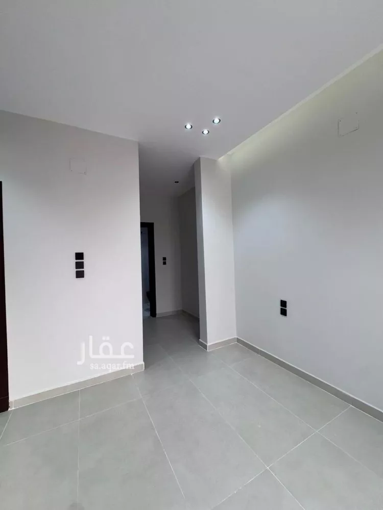 فيلا للبيع في شارع السيل الكبير, حي المهدية, مدينة الرياض, منطقة الرياض صورة 2