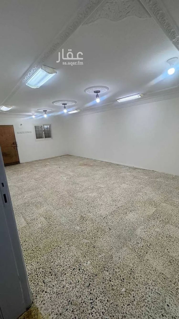 شقة للإيجار في شارع سوارق ، حي المحالة ، أبها ، منطقة عسير صورة 4