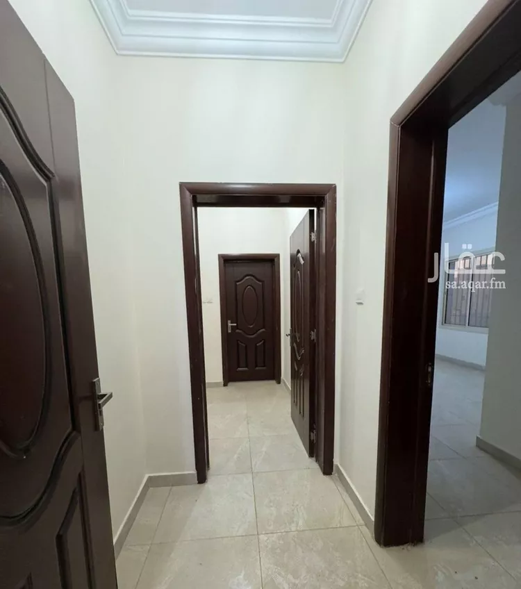 فيلا للبيع في شارع ابراهيم بن عبدالله الجمحي, حي وادي مذينب, مدينة المدينة المنورة, منطقة المدينة المنورة صورة 3
