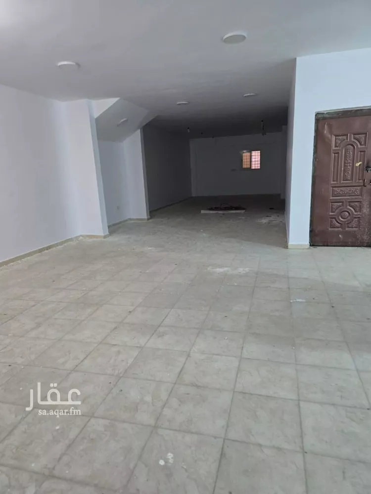 مستودع للبيع في شارع عبد الرحمن بن ابي سارة, حي ذو الحليفة, مدينة المدينة المنورة, منطقة المدينة المنورة