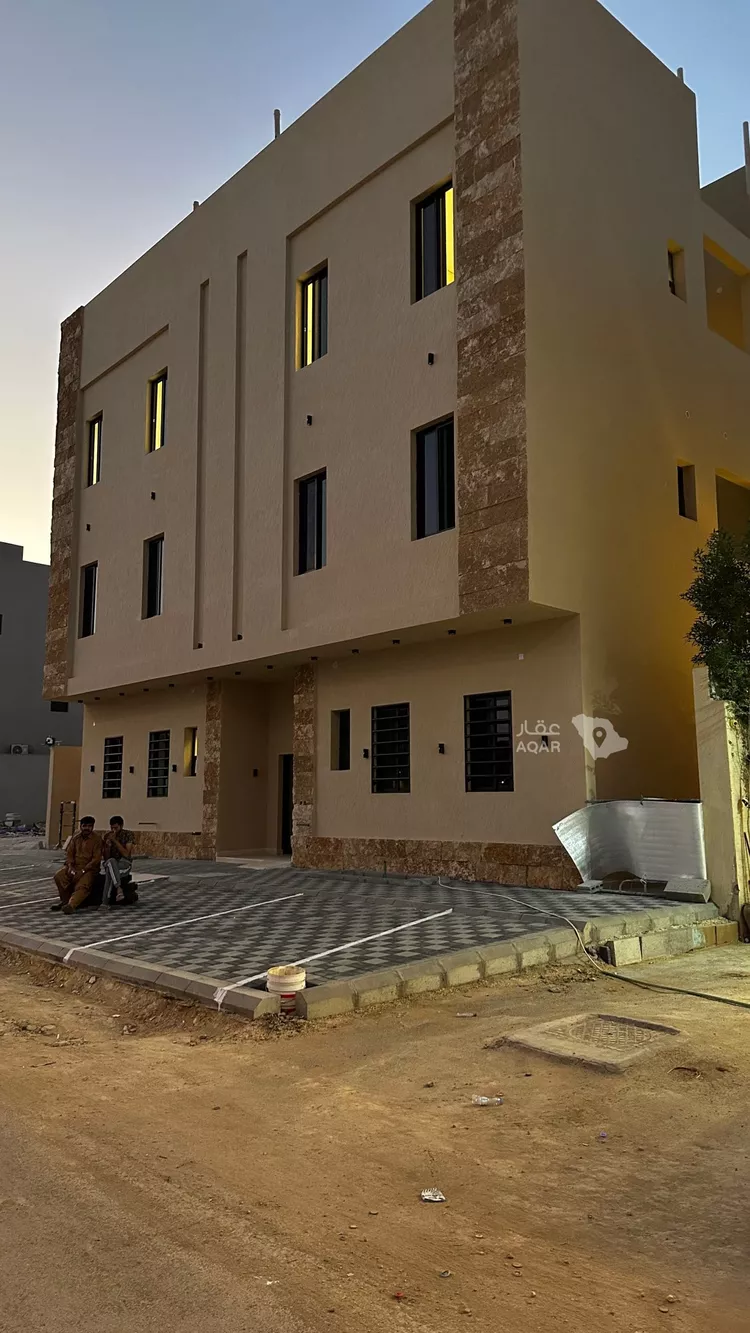 عمارة للبيع في شارع جبل الدخان, حي ظهرة لبن, مدينة الرياض, منطقة الرياض 2