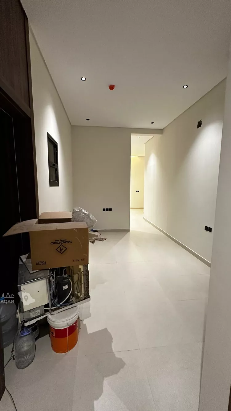 عمارة للبيع في شارع جبل الدخان, حي ظهرة لبن, مدينة الرياض, منطقة الرياض 19