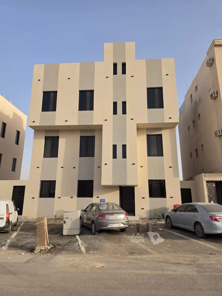 Building for Sale in Riyadh Dhahrat Laban