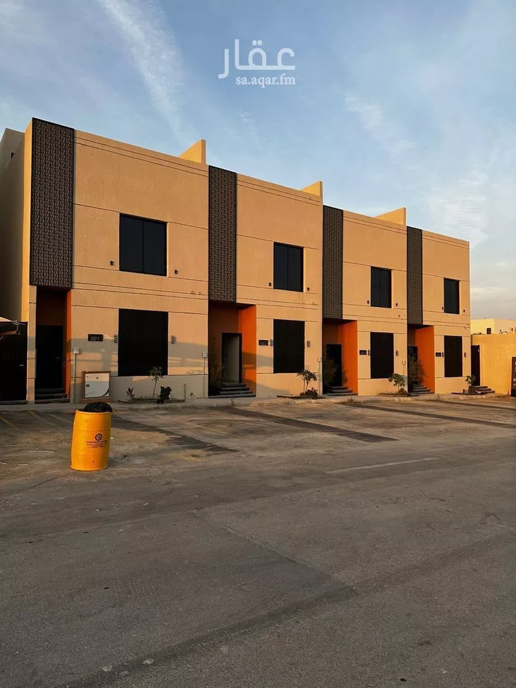 فيلا للبيع في شارع المضة, حي ظهرة لبن, مدينة الرياض, منطقة الرياض صورة 2