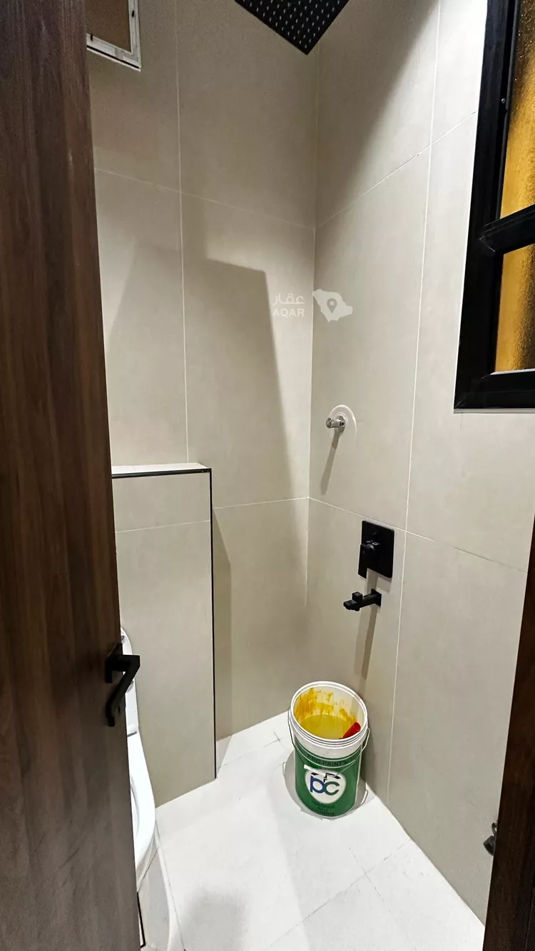 عمارة للبيع في شارع جبل الدخان, حي ظهرة لبن, مدينة الرياض, منطقة الرياض 16