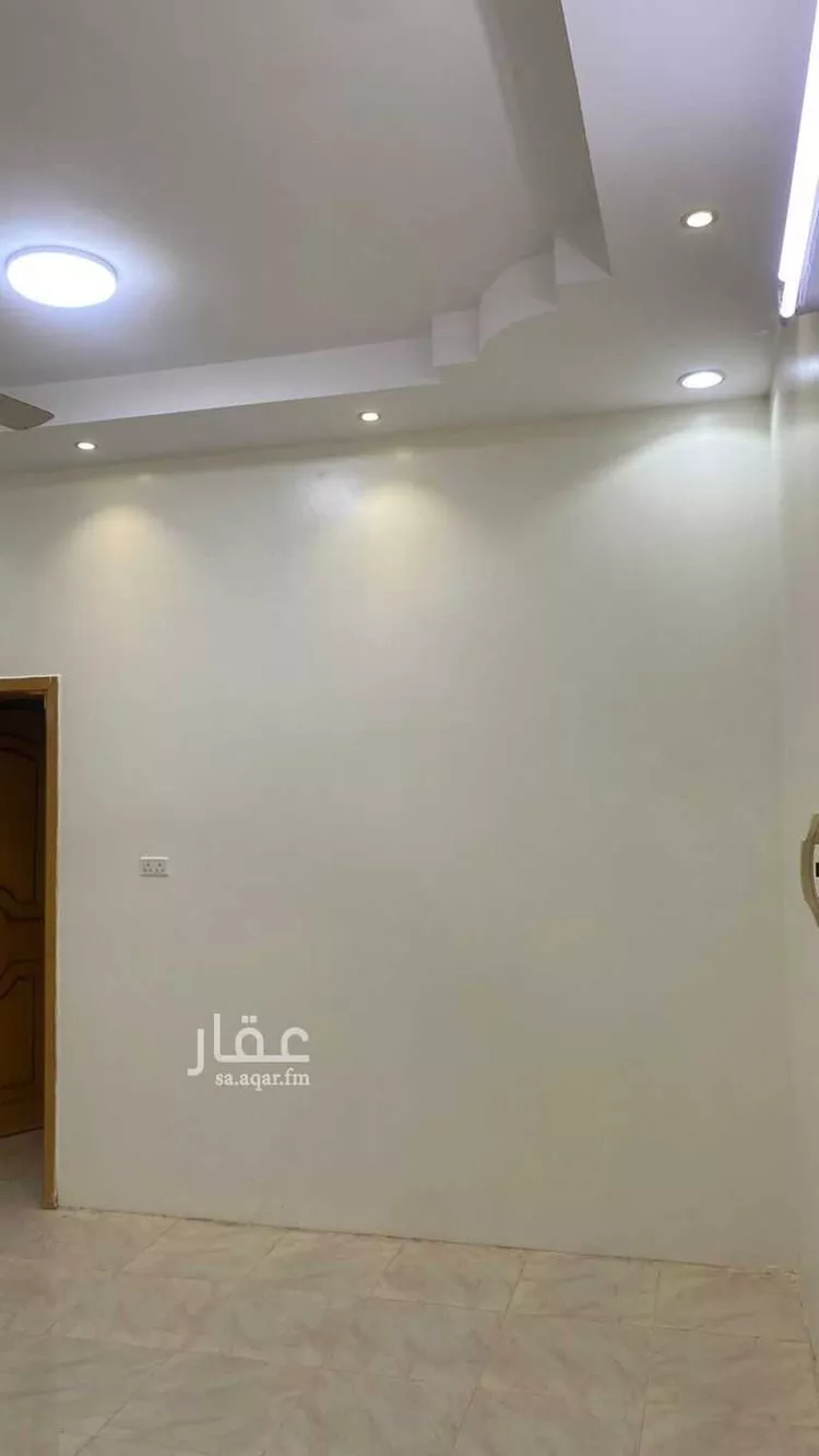 عمارة للإيجار في شارع عمران ابن الفضل, حي الحلقة الشرقية, مدينة الطائف, منطقة مكة المكرمة صورة 4