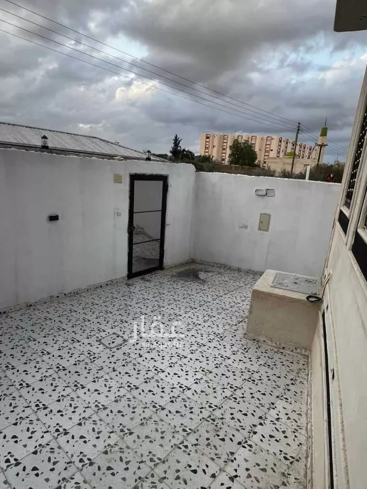 فيلا للبيع في شارع حنظلة ابن الشرقي القيني, حي السر, مدينة الطائف, منطقة مكة المكرمة صورة 5