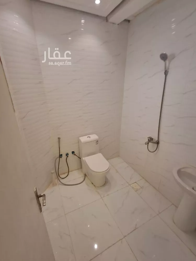 شقة للإيجار في شارع المقاماتي, حي الحمراء, مدينة الرياض, منطقة الرياض صورة 4