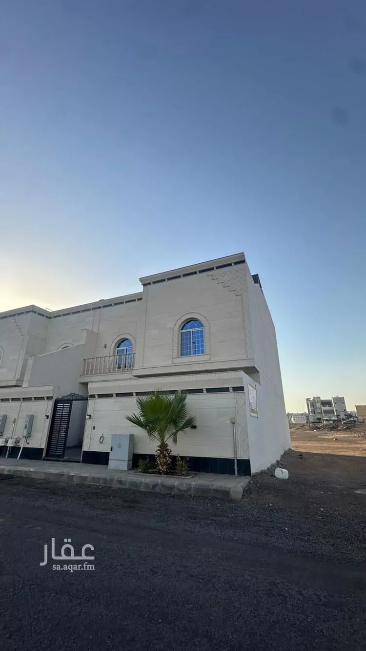 فيلا للبيع في شارع امرؤ القيس ابن الاصبع, حي الروابي, مدينة المدينة المنورة, منطقة المدينة المنورة