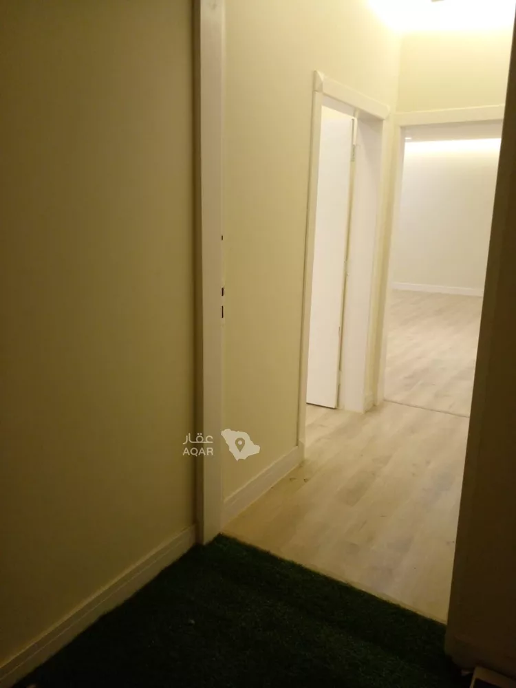 Floor for Rent in Riyadh As Sahafah 10