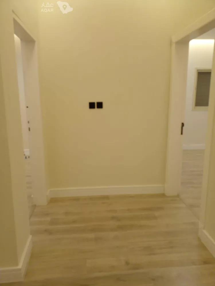 Floor for Rent in Riyadh As Sahafah 8