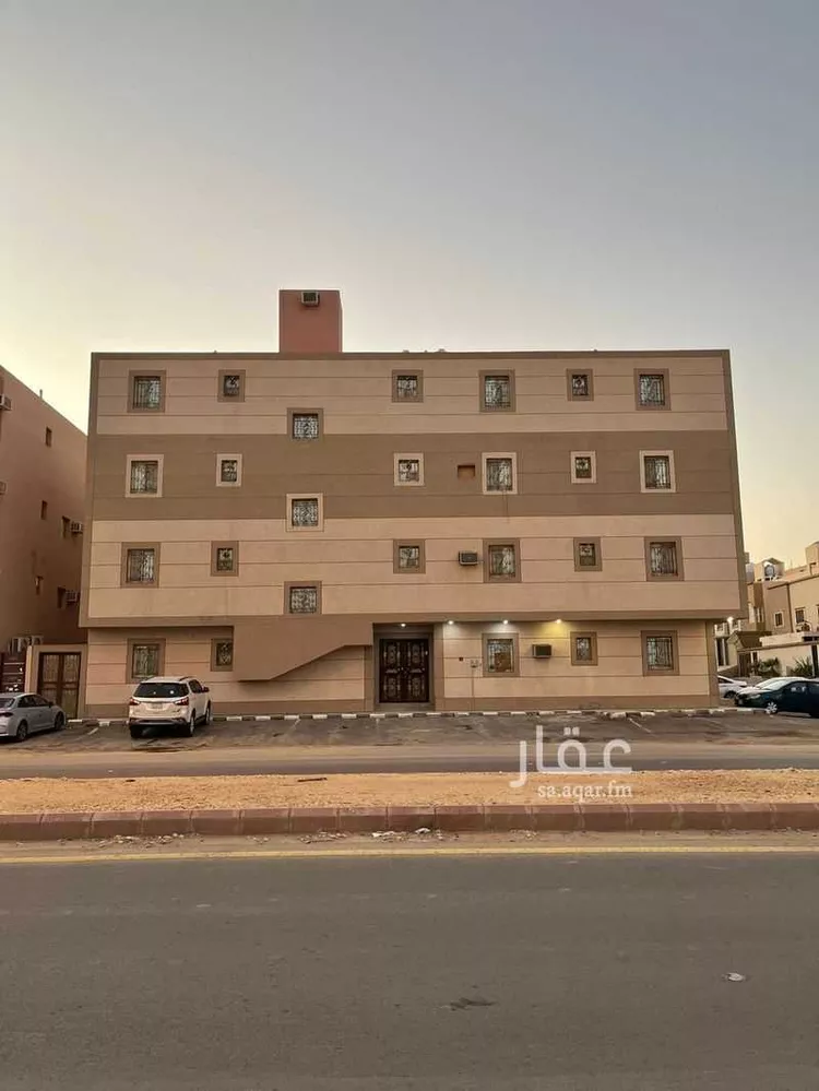عمارة للبيع في شارع جبل الدخان, حي ظهرة لبن, مدينة الرياض, منطقة الرياض