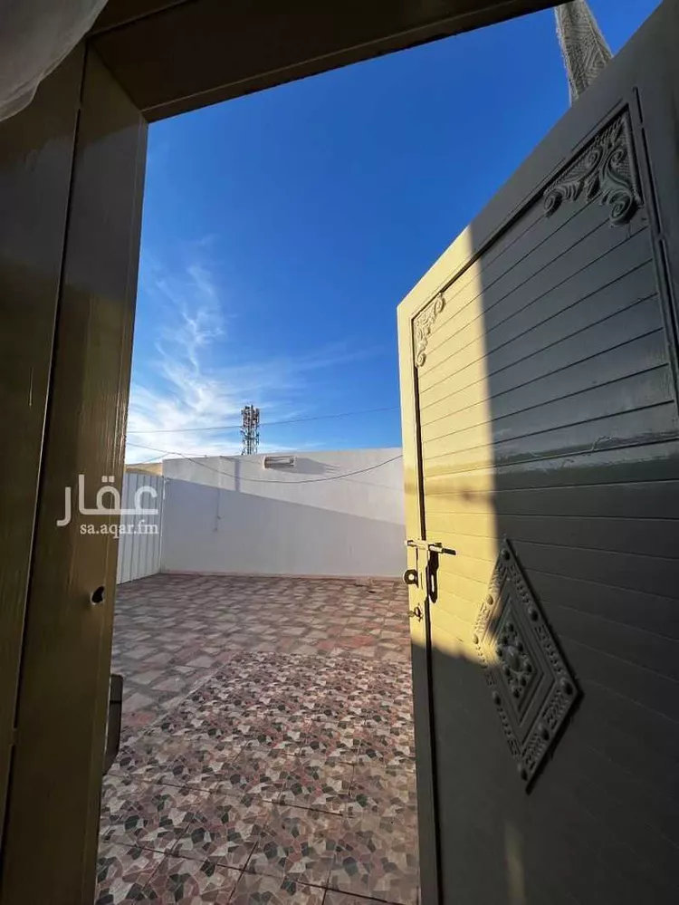 شقة للإيجار في شارع محمد بن ياسر ، حي المصيف الاول ، تبوك ، منطقة تبوك