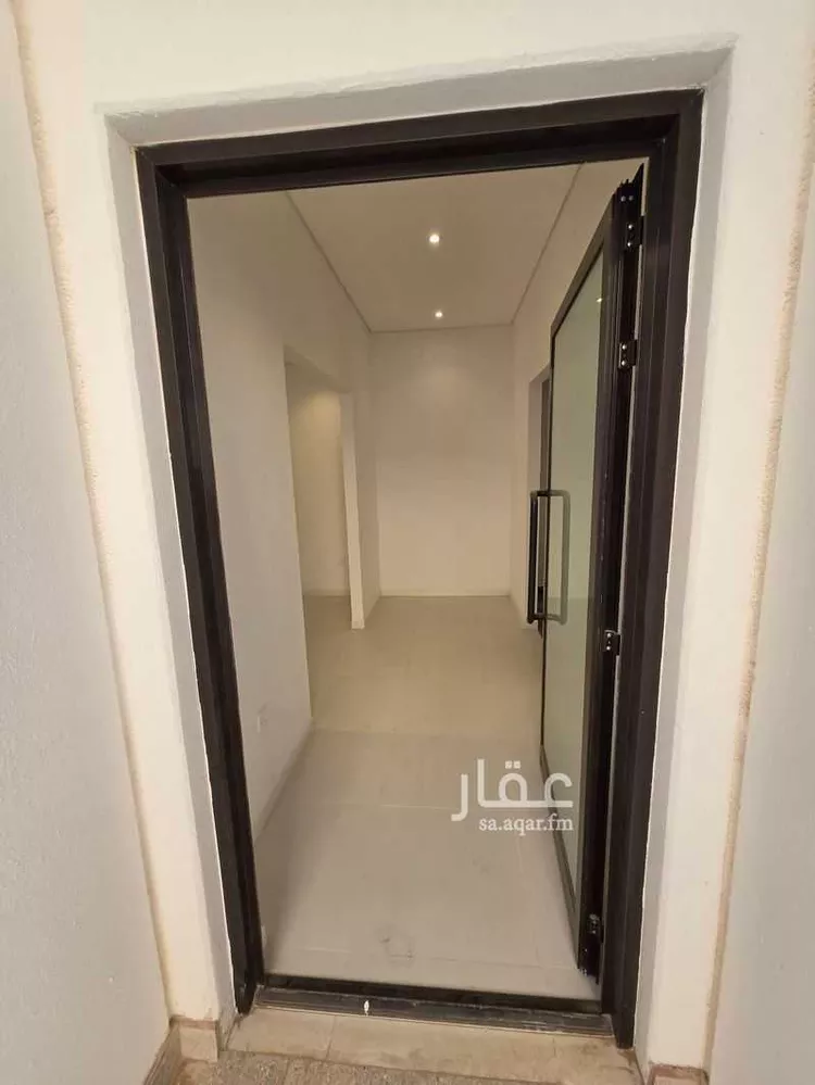 فيلا للإيجار في شارع الشيخ عبدالرزاق عفيفي ، حي الفاروق ، الرياض ، منطقة الرياض صورة 5