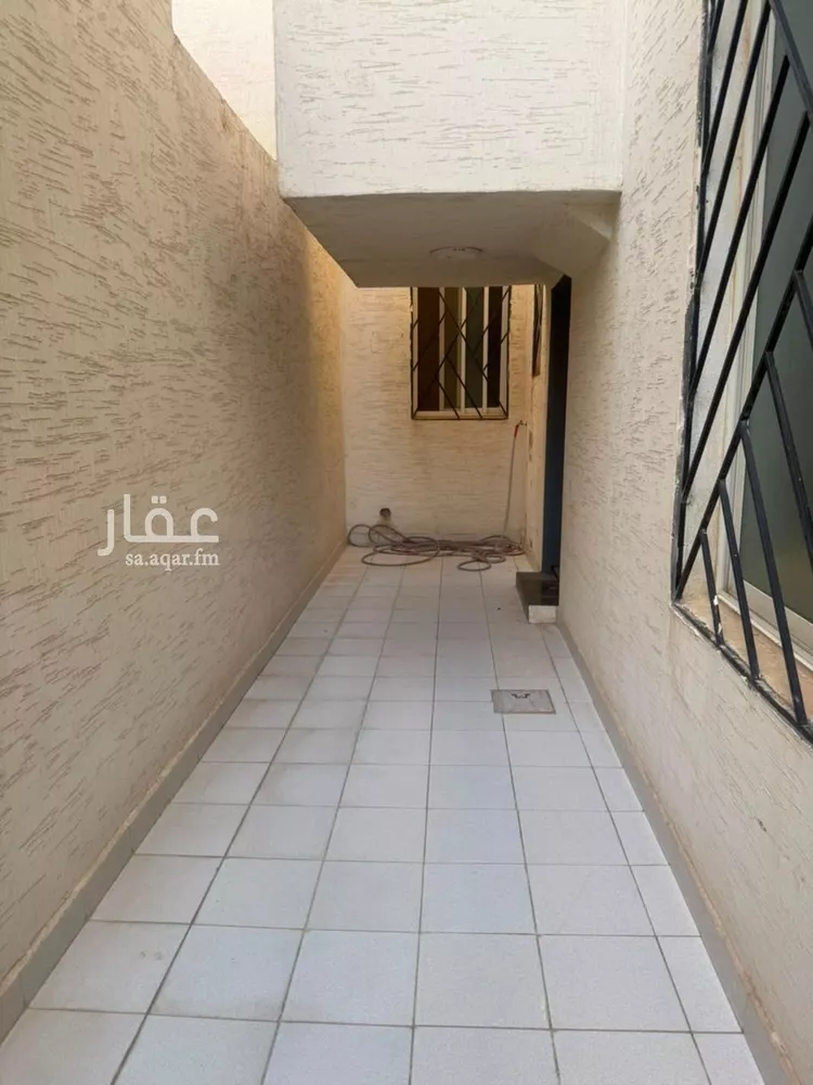 فيلا للإيجار في شارع السخاء, حي بدر, مدينة الرياض, منطقة الرياض صورة 2