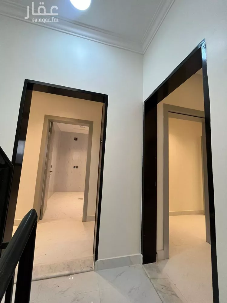 Floor for Rent in Riyadh Al Janadriyah صورة 2