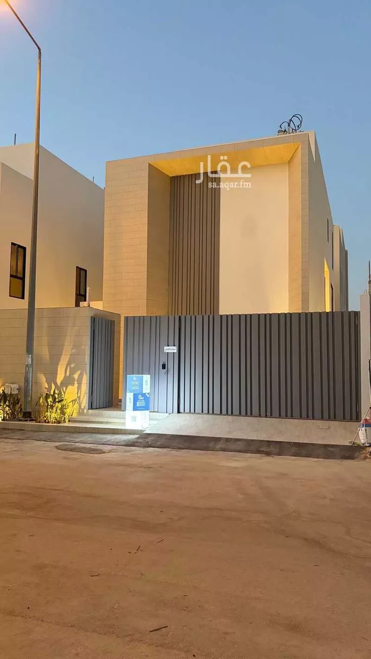 فيلا للبيع في شارع أحمد بن علي الباغاني, حي العارض, مدينة الرياض, منطقة الرياض