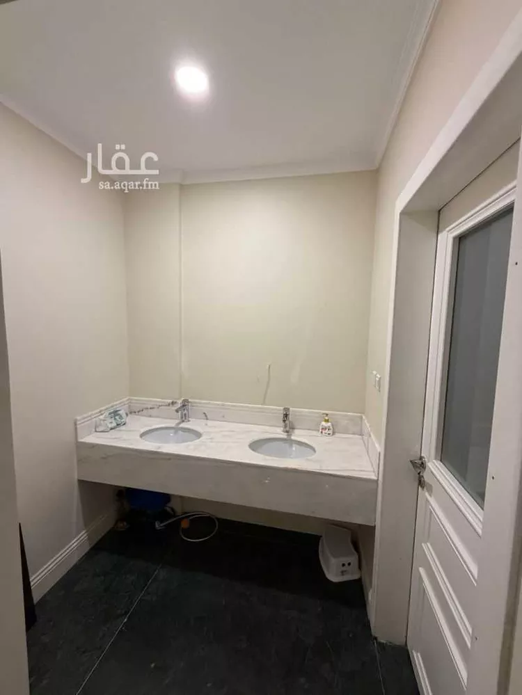 فيلا للإيجار في شارع 28ب, حي الراكة الجنوبية, مدينة الخبر, المنطقة الشرقية صورة 3