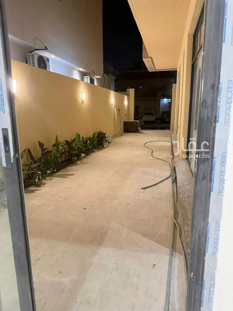 فيلا للبيع في شارع الشنانة, حي السعادة, مدينة الرياض, منطقة الرياض صورة 3