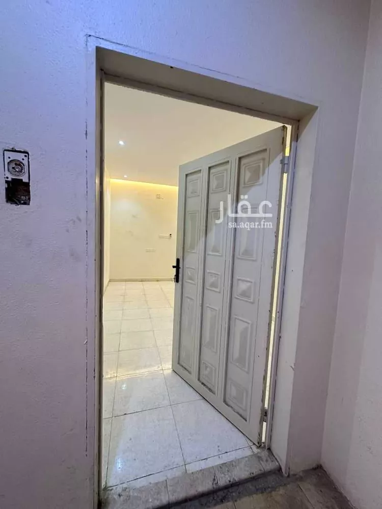 شقة للإيجار في شارع الشيخ عبدالعزيز بن محمد بن علي, حي ظهرة البديعة, مدينة الرياض, منطقة الرياض صورة 2