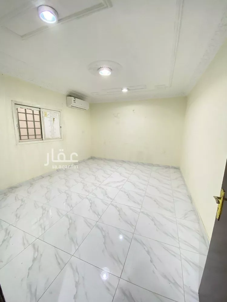 شقة للإيجار في شارع ابن تيمية, حي بدر, مدينة الرياض, منطقة الرياض 6