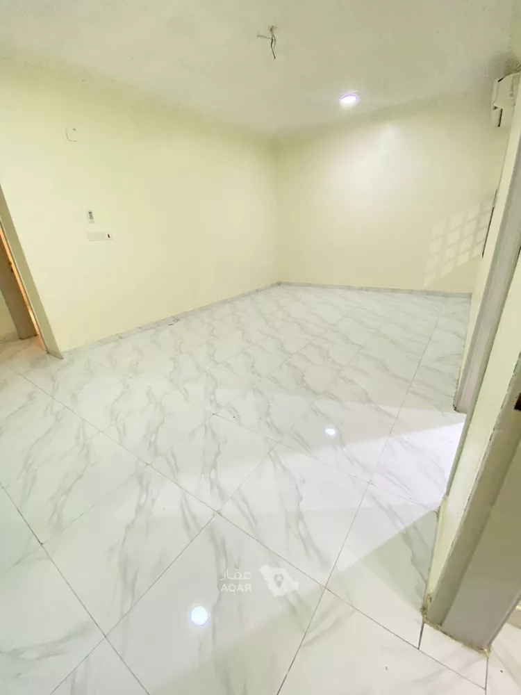 شقة للإيجار في شارع ابن تيمية, حي بدر, مدينة الرياض, منطقة الرياض 5