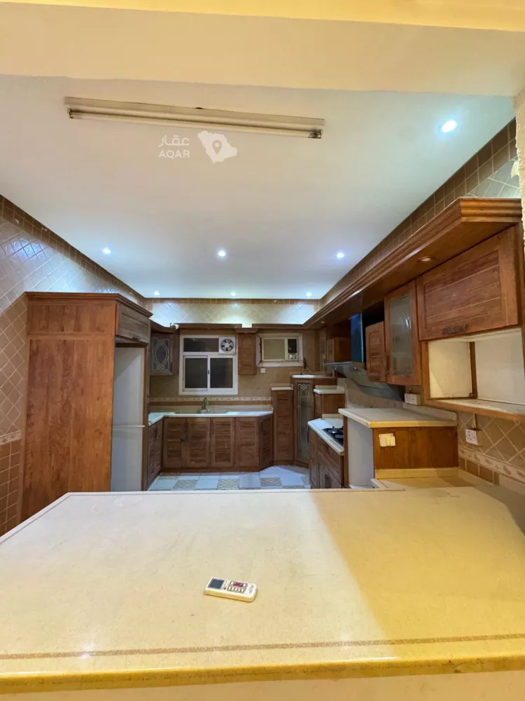 Floor for Rent in Riyadh Ghirnatah 11
