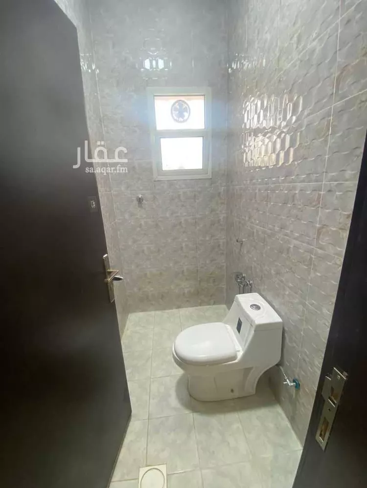شقة للإيجار في شارع علي الخازن, حي العزيزية, مدينة الرياض, منطقة الرياض صورة 4
