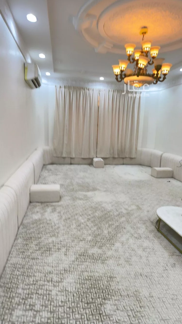 فيلا للبيع في شارع وادي المقراة, حي القادسية, مدينة الرياض, منطقة الرياض صورة 4