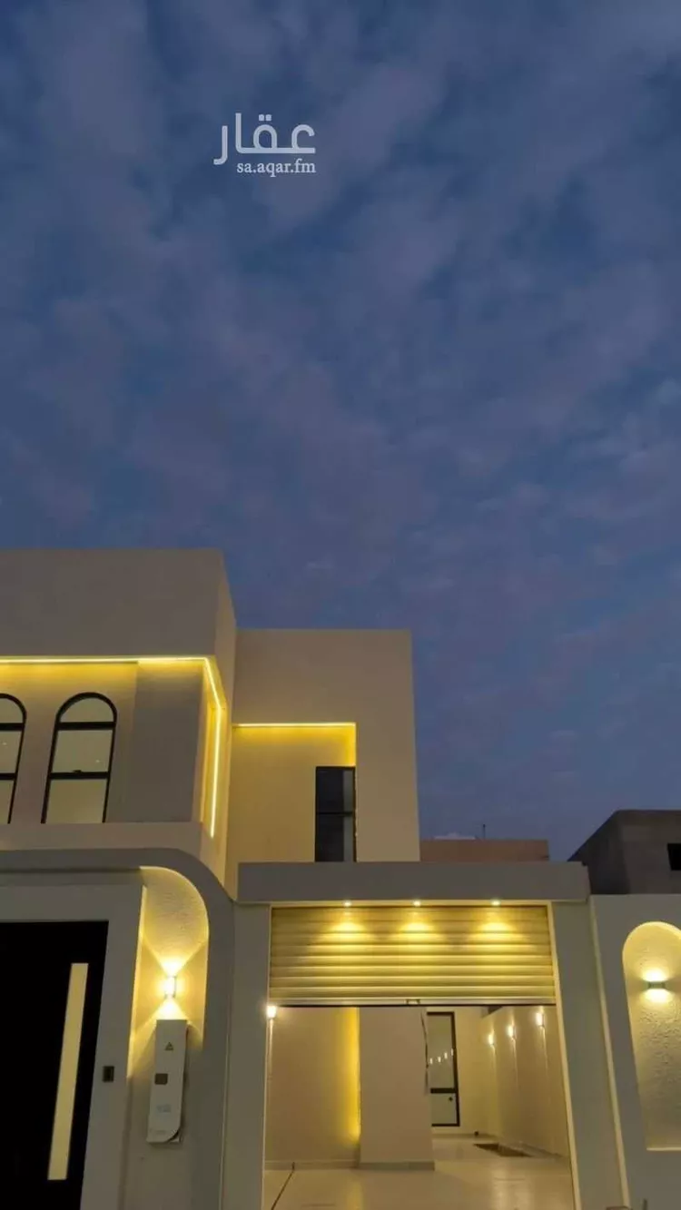 فيلا للبيع في شارع محمد الحصري, حي المصيف, مدينة عنيزة, منطقة القصيم صورة 2