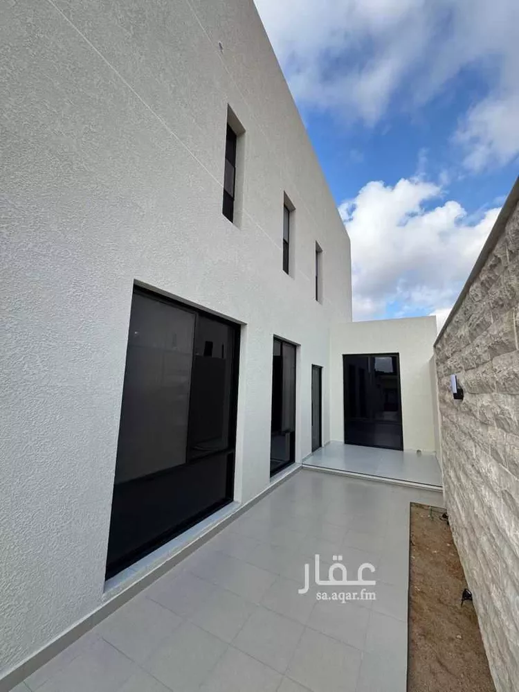 فيلا للبيع في شارع أبي عبد الرحمن القصير, حي الوهلان, مدينة عنيزة, منطقة القصيم صورة 3