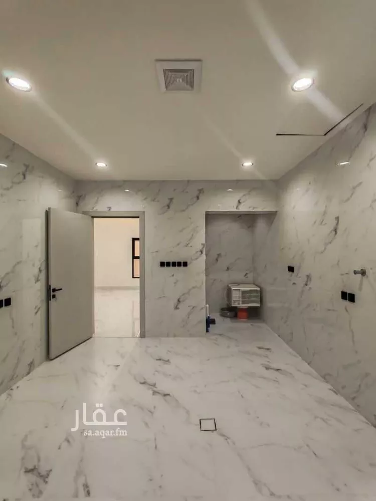 دور للبيع في شارع احمد محمد جمال, حي البيان, مدينة الرياض, منطقة الرياض 13