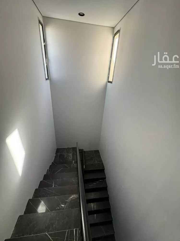 دور للبيع في شارع عثمان بن اليمان, حي البيان, مدينة الرياض, منطقة الرياض 26