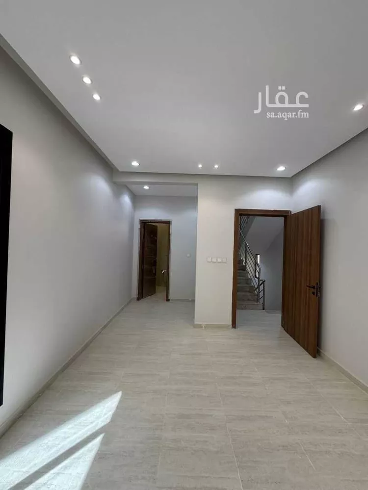 فيلا للبيع في شارع أحمد بشناق, حي الرمال, مدينة الرياض, منطقة الرياض 15