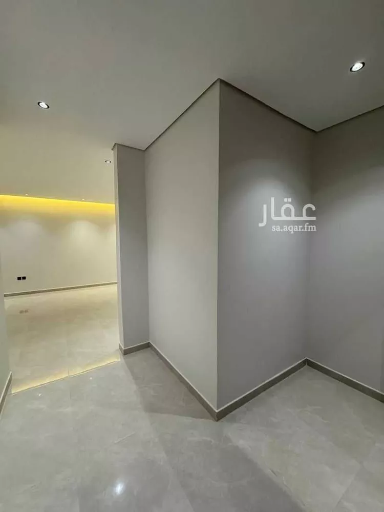 فيلا للبيع في شارع وادي الساحل, حي الرمال, مدينة الرياض, منطقة الرياض 13