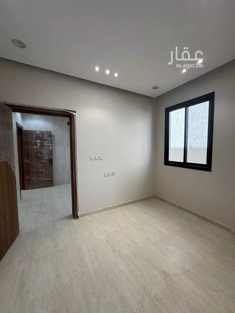 فيلا للبيع في شارع أحمد بشناق, حي الرمال, مدينة الرياض, منطقة الرياض صورة 2