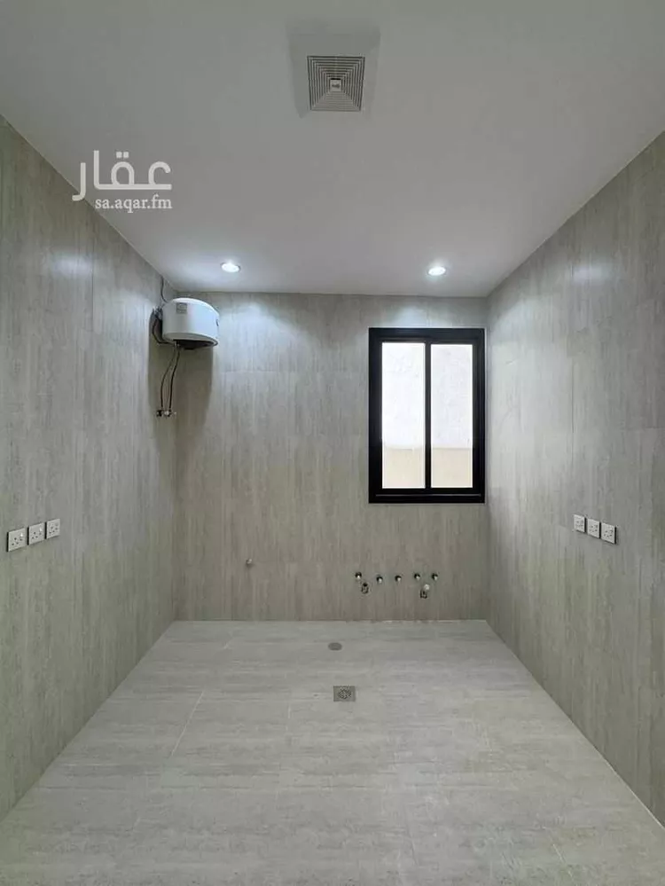 فيلا للبيع في شارع أحمد بشناق, حي الرمال, مدينة الرياض, منطقة الرياض صورة 3
