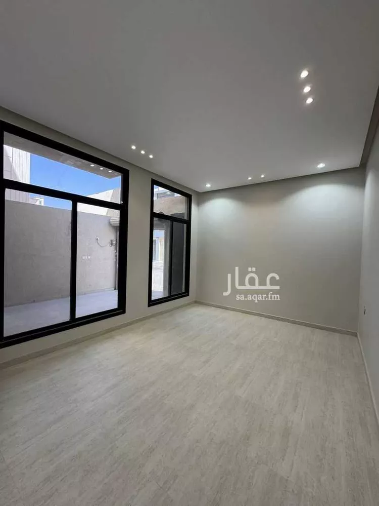 فيلا للبيع في شارع أحمد بشناق, حي الرمال, مدينة الرياض, منطقة الرياض