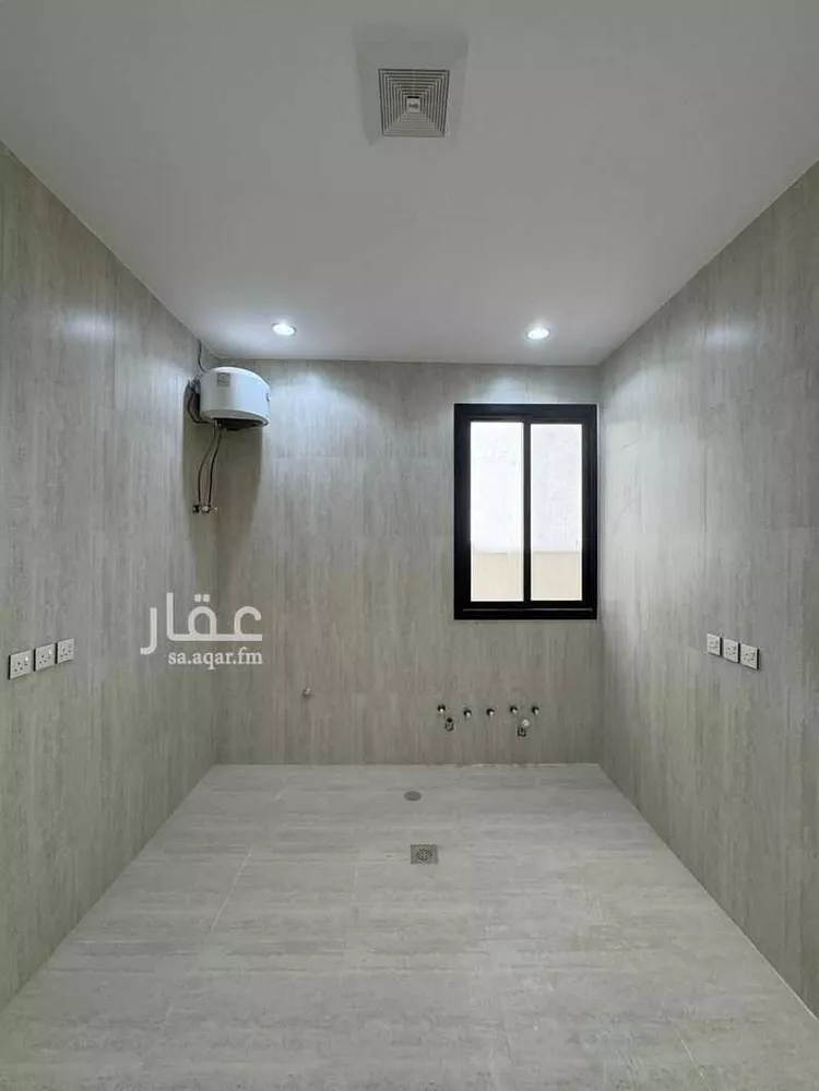 فيلا للبيع في شارع أحمد بشناق, حي الرمال, مدينة الرياض, منطقة الرياض صورة 3