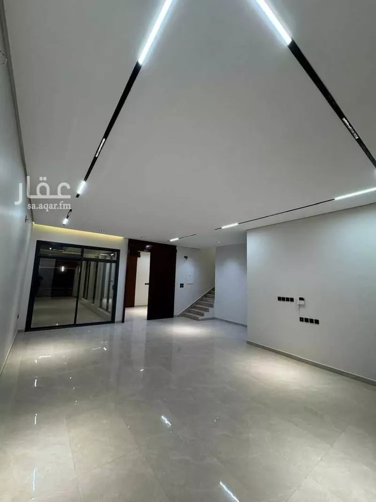 فيلا للبيع في شارع وادي الساحل, حي الرمال, مدينة الرياض, منطقة الرياض صورة 2