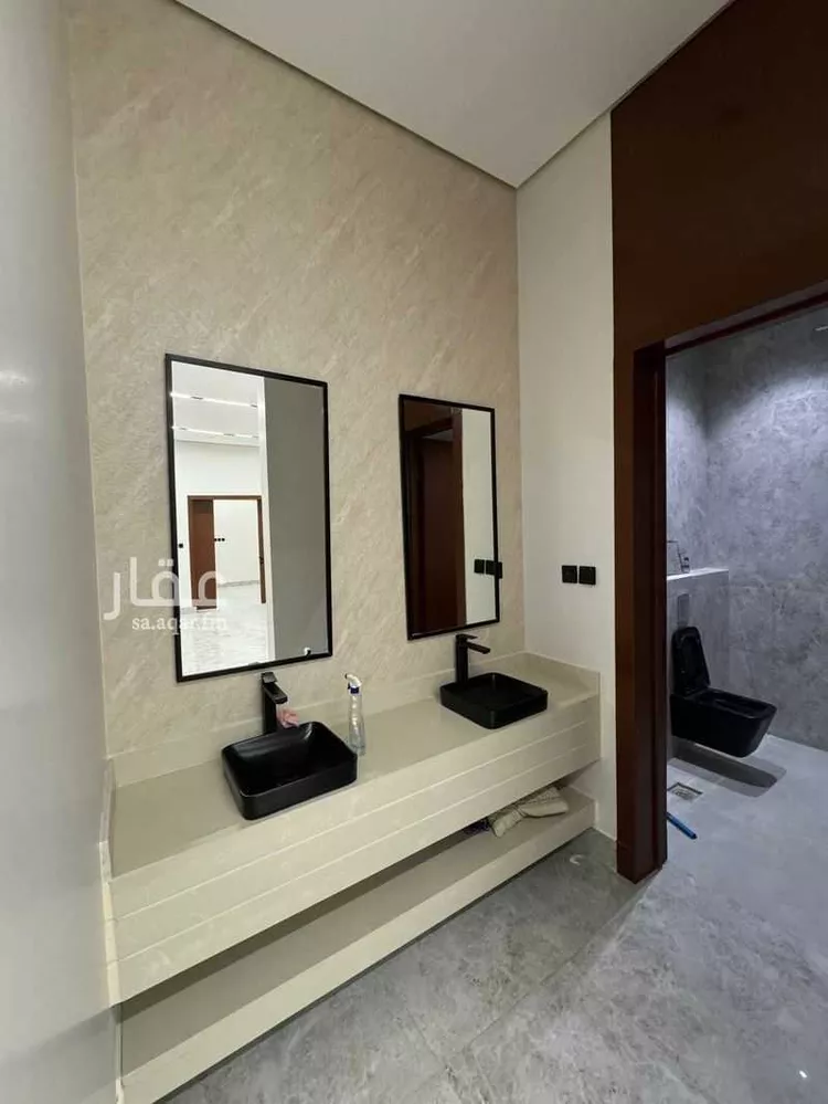 دور للبيع في شارع عثمان بن اليمان, حي البيان, مدينة الرياض, منطقة الرياض 15