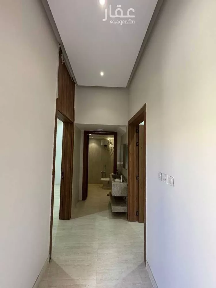 فيلا للبيع في شارع أحمد بشناق, حي الرمال, مدينة الرياض, منطقة الرياض صورة 4