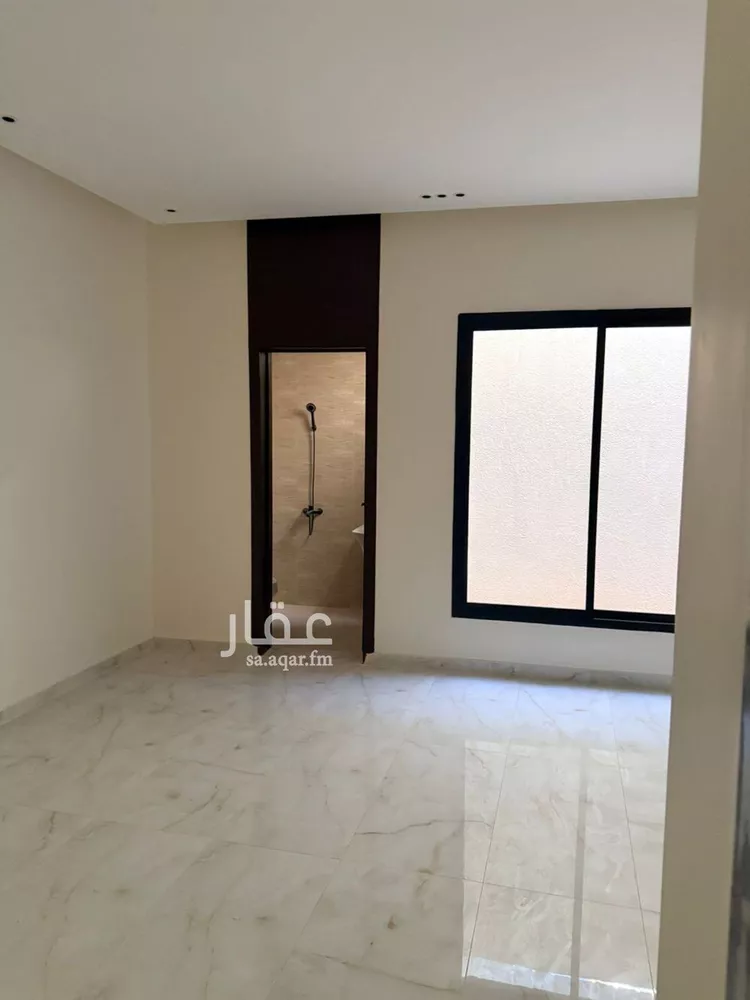 فيلا للإيجار في شارع الصفار الذهبي, حي عكاظ, مدينة الرياض, منطقة الرياض صورة 4