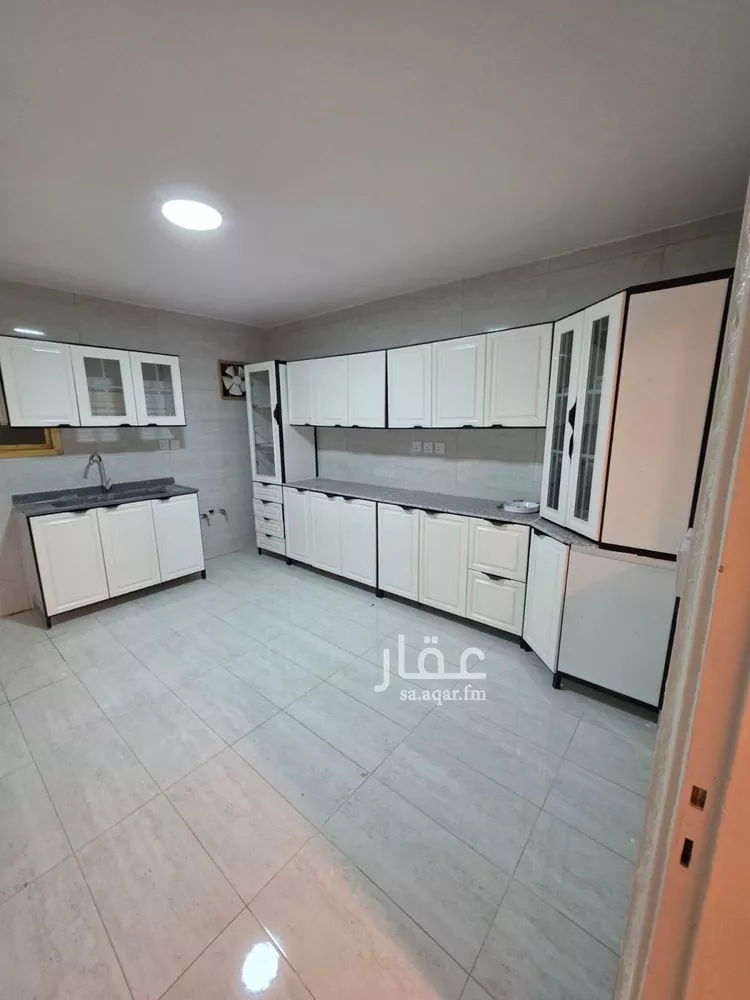 شقة للإيجار في شارع محمد الشاعر, حي السليمانية, مدينة الرياض, منطقة الرياض صورة 5