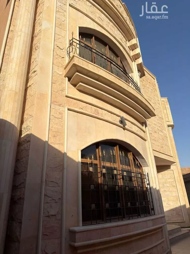 فيلا للبيع في شارع البواردي, حي الغدير, مدينة الرياض, منطقة الرياض صورة 3