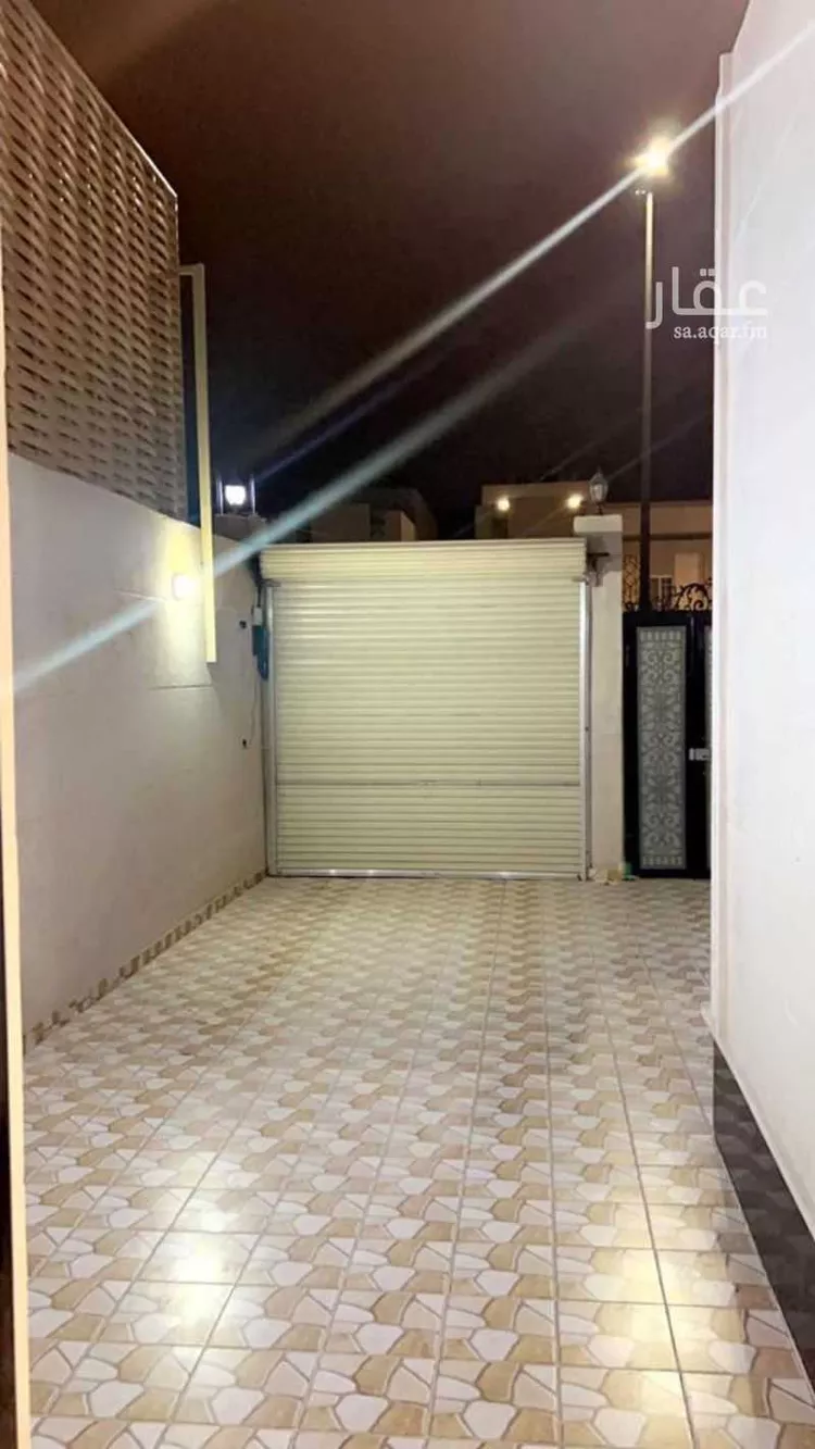 فيلا للبيع في شارع احمد بن عجيان, حي طيبة, مدينة الدمام, المنطقة الشرقية