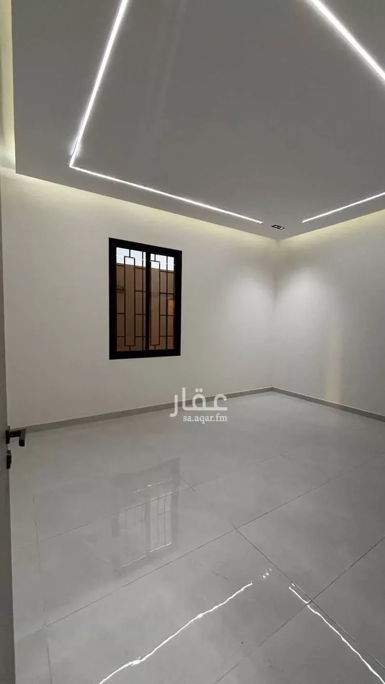 فيلا للبيع في شارع 349 النظيم, حي النظيم, مدينة الرياض, منطقة الرياض صورة 2