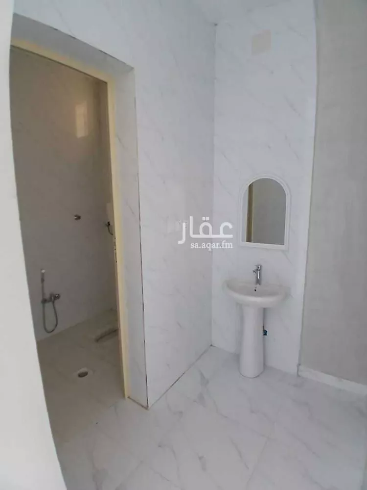 عمارة للبيع في شارع الملك عبدالله, مدينة المذنب, منطقة القصيم صورة 5