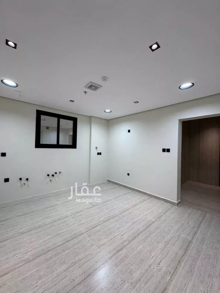 شقة للبيع في شارع الفضل بن عباس, حي ضاحية الملك فهد, مدينة الدمام, المنطقة الشرقية